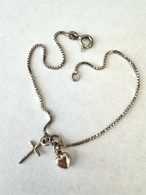 Vintage Italy 925 sterling silver cross and heart charm ankle bracelet